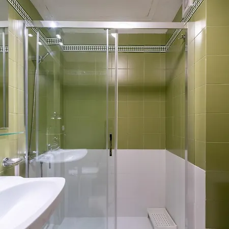 Vr Excelente Ubicacion Luminoso Parejas Appartement Séville